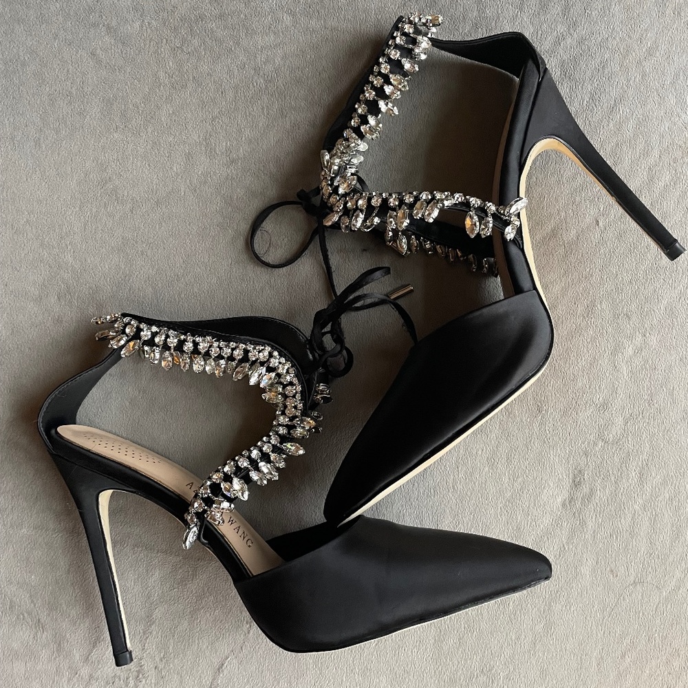 Azalea Wang Black Pumps Size 8.5